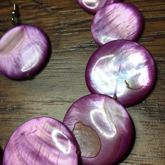 Purple Pink Shell Necklace & Earrings Set - Picture 5 of 11